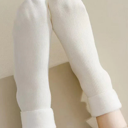 ❄️ Rutschfeste warme Winter-Sneaker zum Hineinschlüpfen | Kein kalter Fuß, kein Ausrutschen – Bequemer Halt für Schnee & Alltag ✨