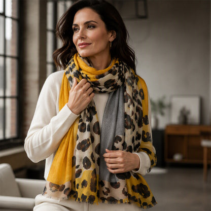 ☁️Weich und bequem, vielseitig im Alltag – leichter Schal mit Leopardenmuster ✨